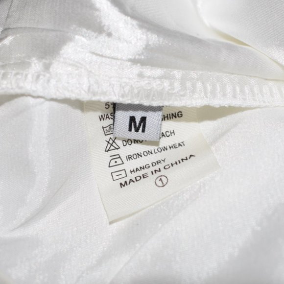 Satin White Tank Crop Top Size Medium Beautiful Like Lulus Top - Picture 5 of 5